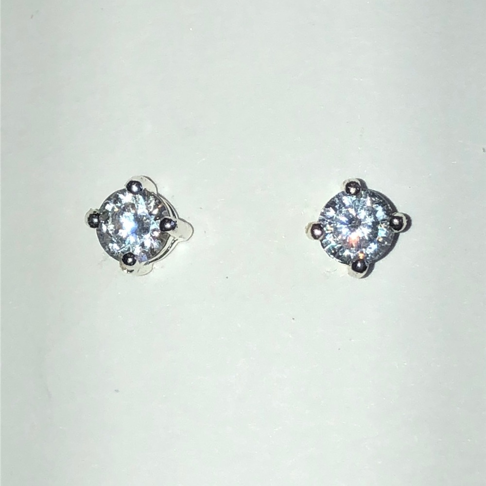 Sterling Silver Classic Round Cubic Zirconia Stud Earrings